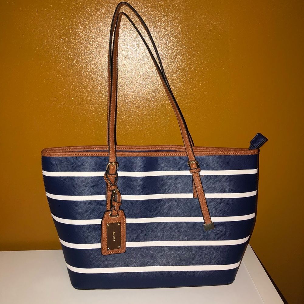 Aldo Purse